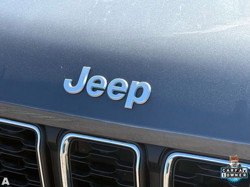 Certified 2025 Jeep Grand Cherokee L Laredo image 29