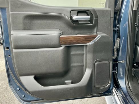 Used 2021 GMC Sierra 1500 SLT image 34