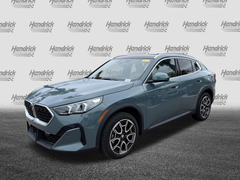 Certified 2025 BMW X2 xDrive28i w/ Premium Package image 5