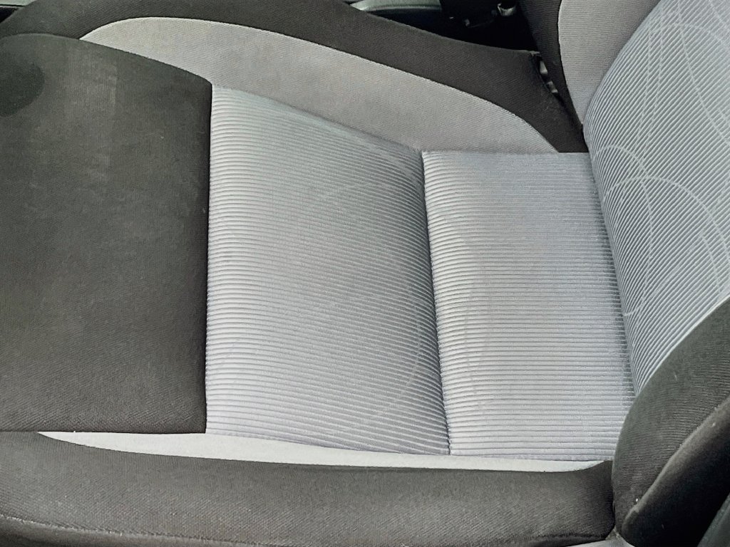 Used 2018 Toyota Prius C Two FWD image 18