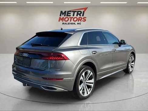 Used 2021 Audi Q8 Prestige image 5