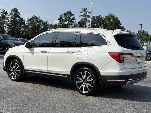 Used 2022 Honda Pilot Touring image 3