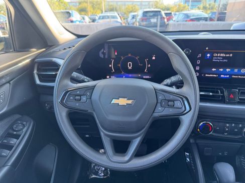 Used 2025 Chevrolet TrailBlazer LT image 25