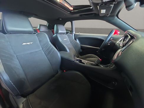 Used 2016 Dodge Challenger SRT Hellcat image 18