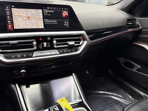Used 2019 BMW 330i Sedan w/ Convenience Package RWD image 25