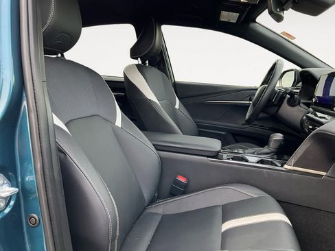 Used 2025 Toyota Camry SE w/ Convenience Package FWD image 17