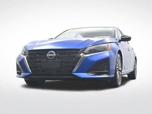 Used 2025 Nissan Altima 2.5 SV FWD image 37