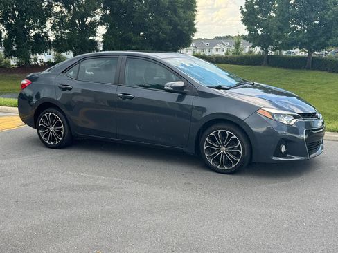 Used 2014 Toyota Corolla S w/ Driver Convenience Package FWD image 23