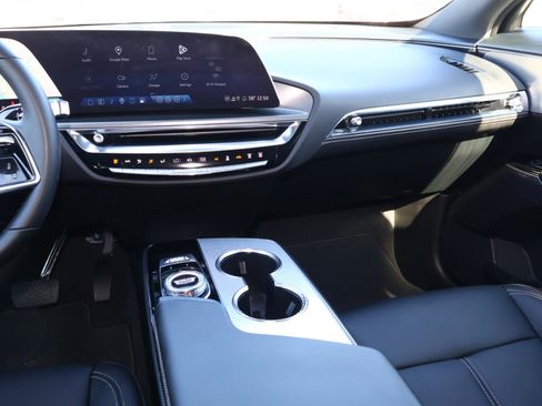 Certified 2024 Cadillac Lyriq Tech image 16