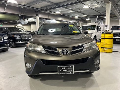 Used 2015 Toyota RAV4 XLE image 6