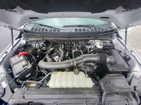 Used 2025 Ford F150 Platinum AWD/4WD image 9