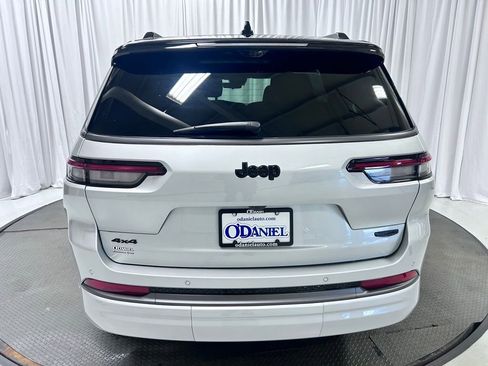 New 2026 Jeep Grand Cherokee L Summit AWD/4WD image 31
