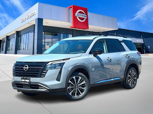 New 2026 Nissan Pathfinder Platinum w/ Cargo Package AWD/4WD image 1