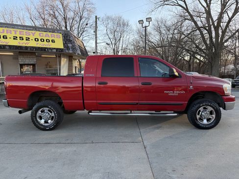 Used 2006 Dodge Ram 2500 Truck SLT w/ Light Group image 9