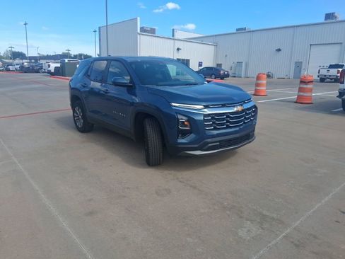 Used 2026 Chevrolet Equinox LT w/ Convenience Package II AWD/4WD image 7