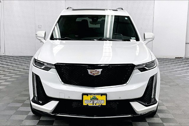 Used 2024 Cadillac XT6 Sport w/ Technology Package AWD/4WD image 4