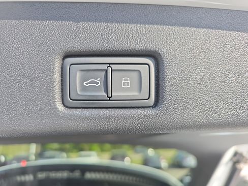 New 2026 Audi SQ5 Premium Plus image 13