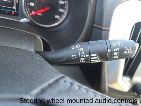 Used 2018 GMC Terrain SLT w/ Preferred Package image 16