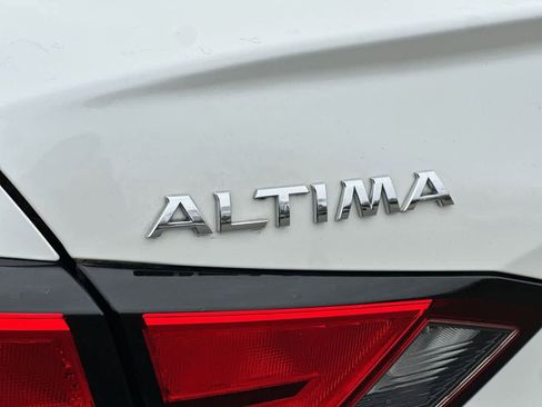 Used 2019 Nissan Altima 2.5 SV image 17