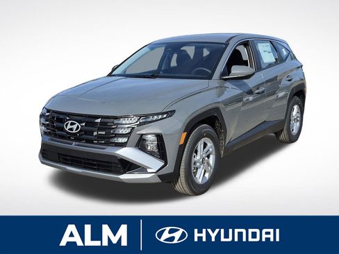 New 2026 Hyundai Tucson SE image 1