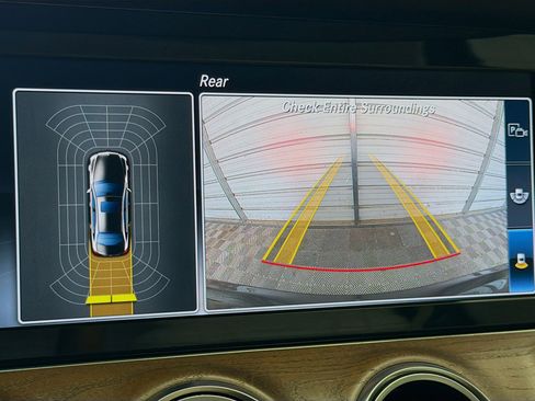 Used 2018 Mercedes-Benz E 300 image 16