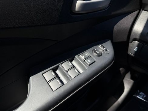Used 2016 Honda CR-V LX image 15