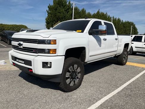 Used 2017 Chevrolet Silverado 2500 LTZ w/ Duramax Plus Package image 3