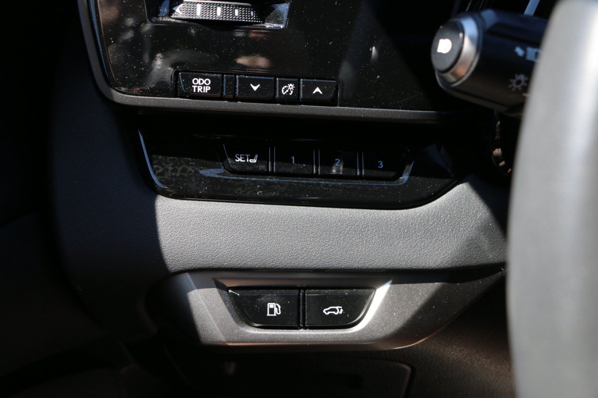 Used 2023 Lexus RX 350 Premium Plus w/ Accessory Package AWD/4WD image 20