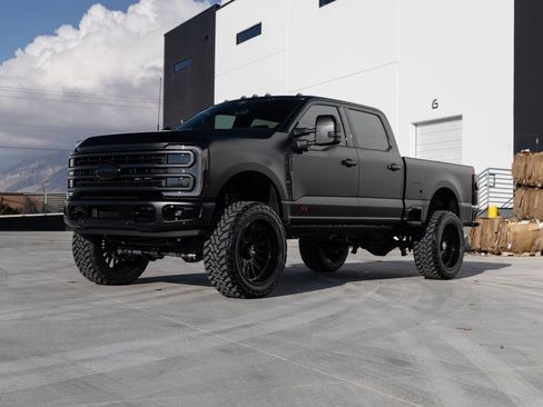Used 2025 Ford F350 Platinum AWD/4WD image 11