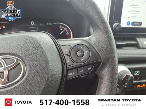 Used 2025 Toyota RAV4 XLE image 18