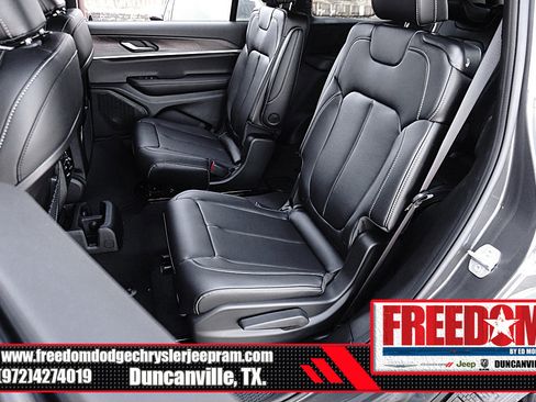 New 2025 Jeep Grand Cherokee L Limited image 14