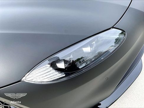 Used 2023 Aston Martin V8 Vantage Roadster RWD image 21