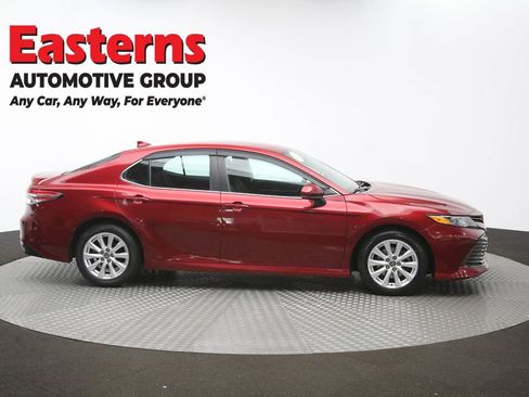Used 2019 Toyota Camry LE FWD image 43