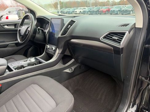Used 2024 Ford Edge SE AWD/4WD image 10