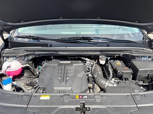 Used 2026 Kia Carnival FWD image 30