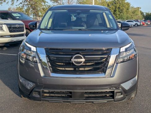 Certified 2024 Nissan Pathfinder S image 9