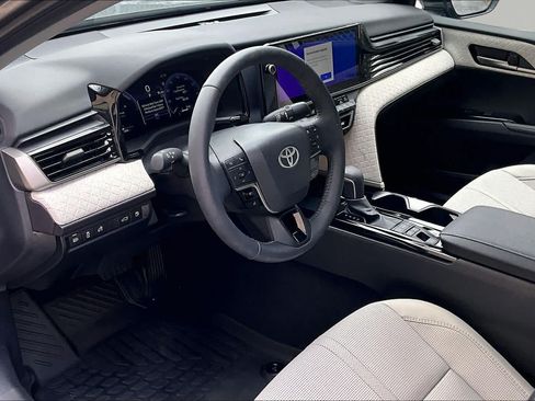 Used 2026 Toyota Camry XLE FWD image 18