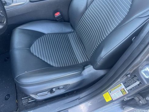 Used 2024 Toyota Camry SE image 7