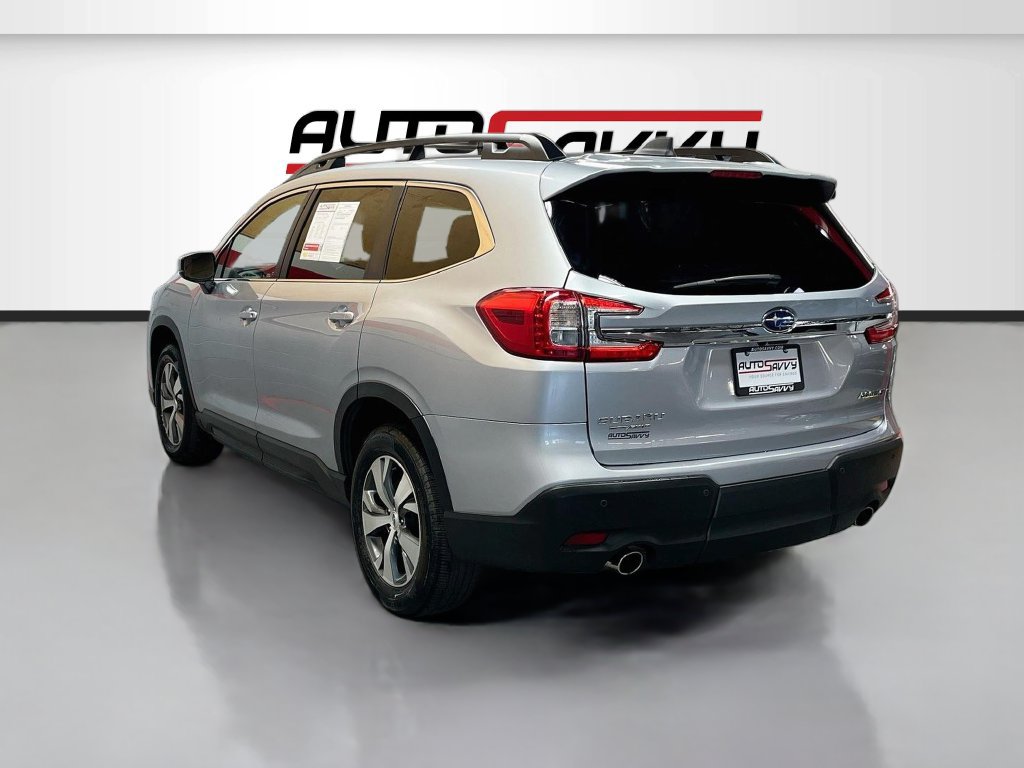 Used 2025 Subaru Ascent Premium AWD/4WD image 5