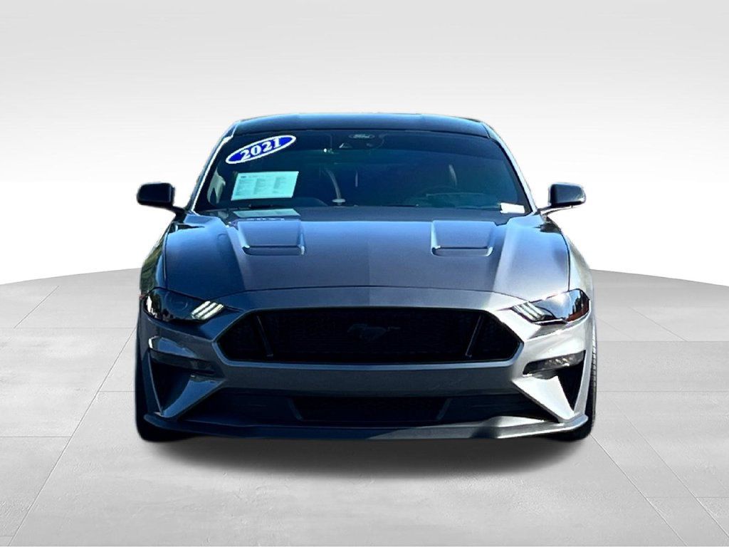 Used 2021 Ford Mustang GT Premium w/ GT Performance Package RWD image 2