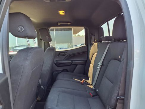 Used 2023 Chevrolet Colorado W/T AWD/4WD image 19