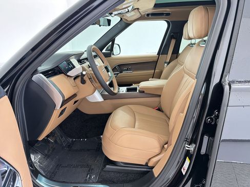 New 2026 Land Rover Range Rover SE image 5