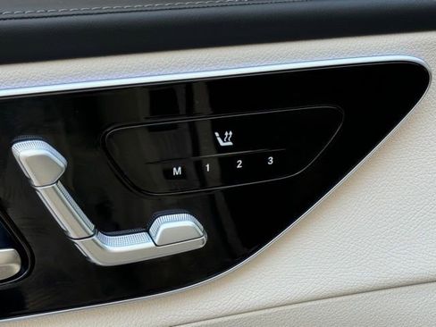 Certified 2025 Mercedes-Benz GLC 300 image 11