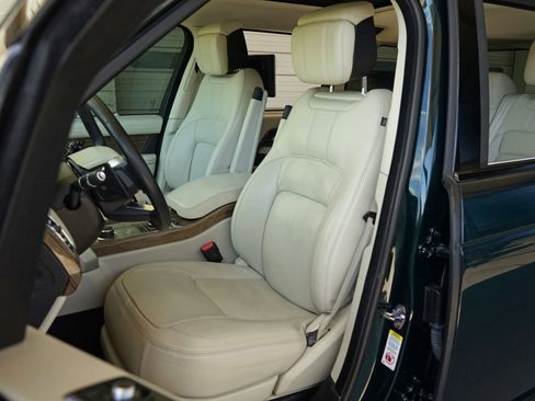 Used 2020 Land Rover Range Rover Long Wheelbase HSE image 3
