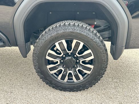 Used 2024 GMC Sierra 3500 Denali Ultimate image 12