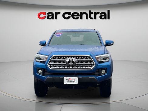 Used 2017 Toyota Tacoma TRD Off-Road w/ Tow Package RWD image 8