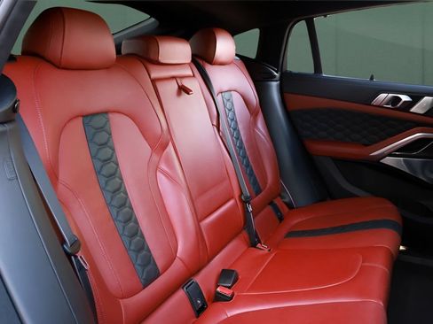 Used 2021 BMW X6 M w/ Competition Package AWD/4WD image 25