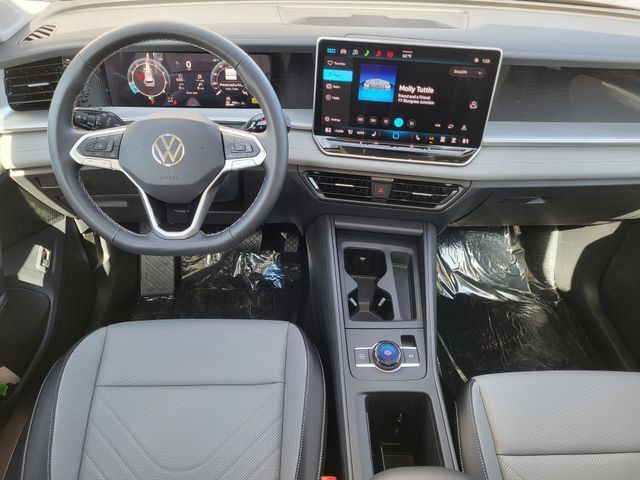 New 2026 Volkswagen Tiguan SE AWD/4WD image 16