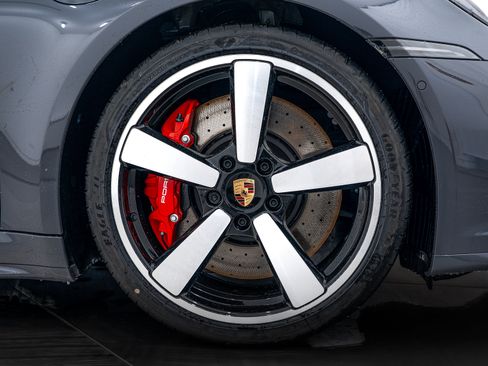 New 2026 Porsche 911 Carrera 4S image 11
