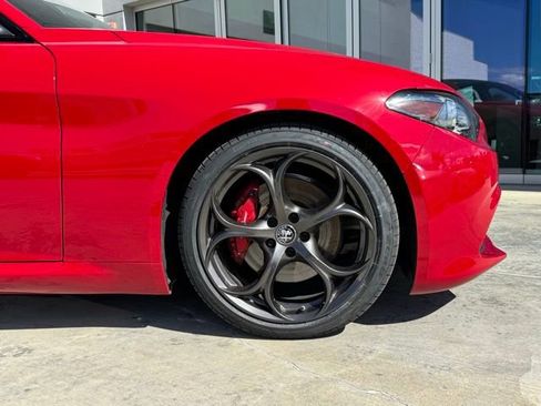 Used 2021 Alfa Romeo Giulia Ti Sport image 9